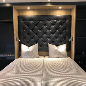 Ξενοδοχείο Deluxe, Μόναχο